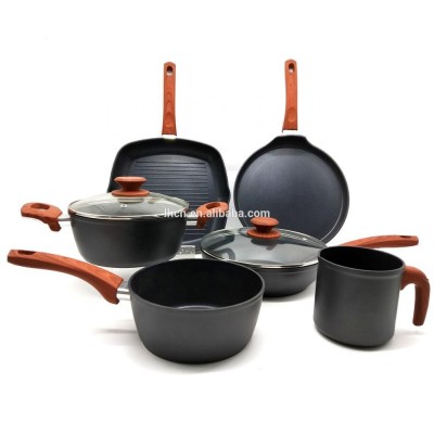 FORGED ALUMINUM COOKWARE SET WITH WOODEN EFFECT HANDLE